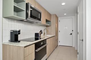 Chic 1 Bedroom steps from Kaseya center -Daily resort fee and parking not included - Miami - 5