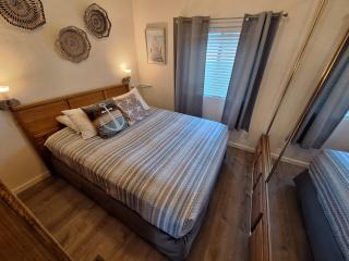Ocean Cabin 19 With Jacuzzi And Spacious Deck - Smith River - 7