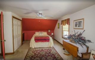 Centrally Located Capacious 3 Bedroom - Truro - 7