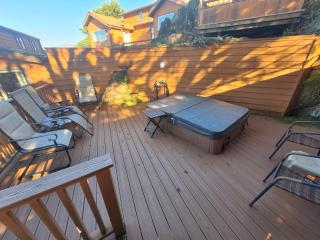 Ocean Cabin 19 With Jacuzzi And Spacious Deck - Smith River - 1