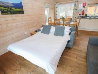 Dovestone Luxury Lodges sleeps 6 - pet free - 3
