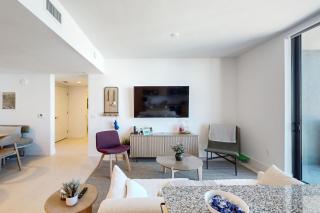Grand Vista 4501 - 4