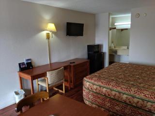 Economy Inn Express - Rock Hill - 4