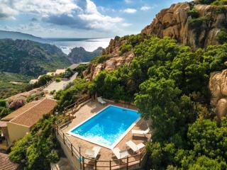 Residence with swimming-pool In Costa Paradiso - 0