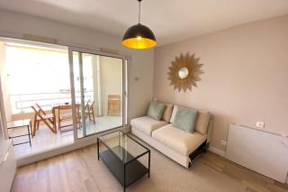 06AI - Beautiful renovated studio - sea and pool view - 3