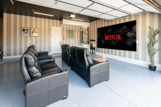 The Classy Cactus Girls' Getaway in Old Town - 3