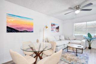 Luxury 1B1B Studio with Free Parking - Scottsdale - 9