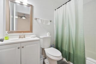 Luxury 1B1B Studio with Free Parking - Scottsdale - 5