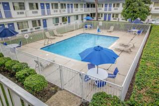 Motel 6-Conroe, TX - Conroe - 0