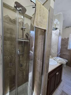 Lux Room Olbia - Olbia - 6