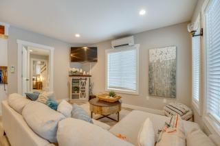 2 Blocks to Downton Chelan Home with Hot Tub! - Chelan - 8