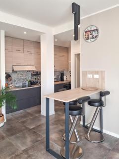 Bright two-bedroom apartment near Isola - Milan - 5