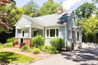 Pinecrest Bungalow - Annapolis - 9