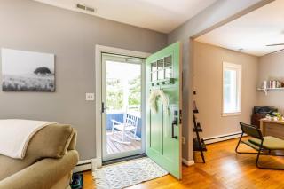 Pinecrest Bungalow - Annapolis - 3
