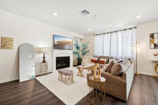 Entire Private 3k sqft 5-Bedroom House w Gated Yard, Garage, Nice View, Available Now - Menifee - 9