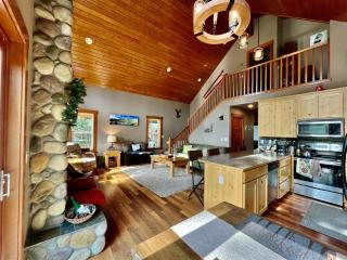 River Rock Mountain Cabin - Packwood - 3