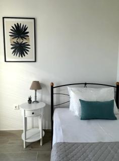 Seafront 3-bedroom Cycladic Apt South Paros - Aliki - 3