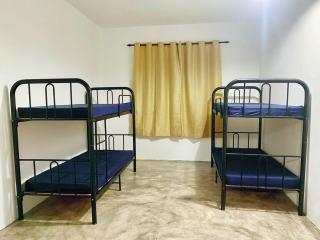 There's a Borneo Guesthouse - Johor Bahru - 2