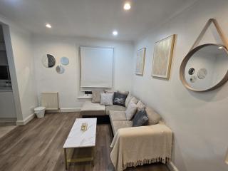 Stylish 2-Bed in West Central - Extended Stays - Londra - 2