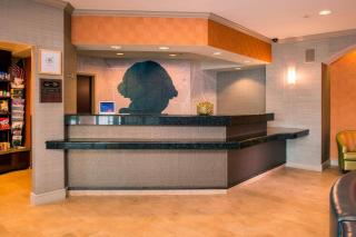 Springhill Suites by Marriott State College - State College - 8