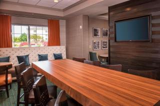 Springhill Suites by Marriott State College - State College - 6