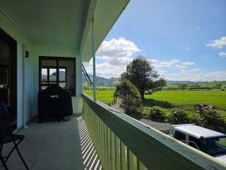 Hot Water Beach Farm Stay - Whenuakite - 7