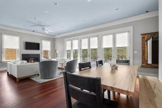 Cedar Gables & Carriage House - 5