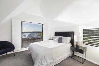 PHOE1-3B - Harbour Haven Townhouse - Sydney - 4
