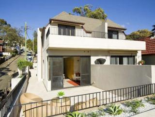 PHOE1-3B - Harbour Haven Townhouse - Sydney - 1