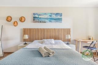 Sunny beachfront apartment with pool and aircon - Torrox Costa - 3