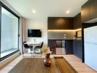 Amazing SkyTower & Park View - Parkside Living with AC - 1