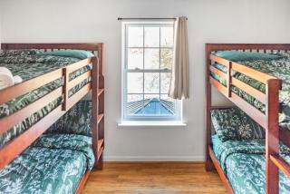 Spacious 3BR House, Hot Tub, Firepit, Ski Access! - 5