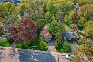 Vibrant Lakefront Gateway - Mississauga - 9