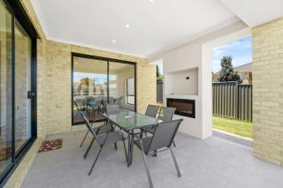 Stunning Beach Side Family Home in St Leonards - 3