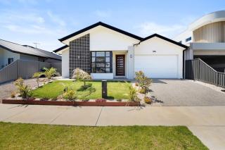 The Perfect Beach Family Getaway in St Leonards - 7