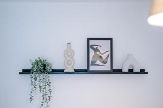 Stylish Three Bedroom House in Liverpool by Eason Stays, Ideal For for Weekend Getaways & Business Travellers - with Free parking! - Liverpool - 1