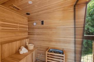 Serenity Lodge BEST Views Hot Tub, Sauna, Fire Pit, Game Room - Gatlinburg - 7