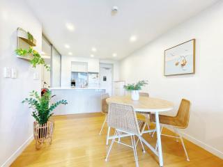 Refreshing Central 2 Bedrooms on Queen St Living - Auckland - 4