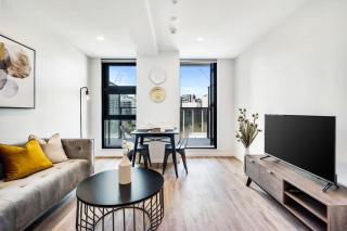 Beautiful Designed Apartment with Pool Gym Sauna - Auckland - 9