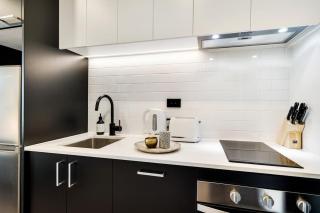 Beautiful Designed Apartment with Pool Gym Sauna - Auckland - 3
