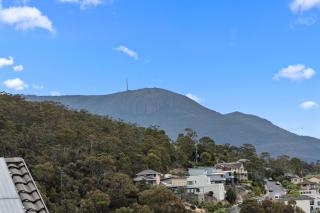 stunning sandy bay retreat - Sandy Bay - 9