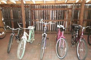 Grand Junction Bike Hotel & Hot Tub - 4