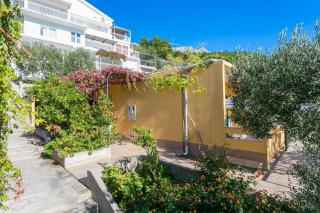 Apartments by the sea Brela, Makarska - 21803 - 9