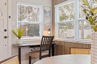 Luxury Rustic Retreat Entire Home in Pinellas Park - 7