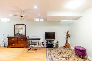 Large Guest suite with bathroom, vegetarian kitchen - Mississauga - 6