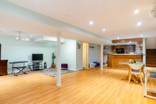 Large Guest suite with bathroom, vegetarian kitchen - Mississauga - 1