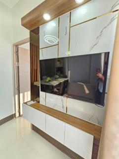 Stunning 2 Bedroom near Airport - 9