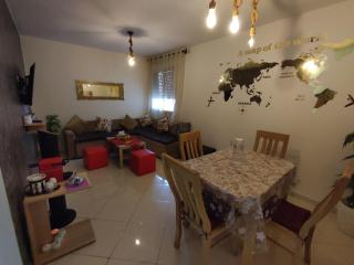 Beautiful ground-floor apartment with portable air conditioning, parking, and free Wi-Fi - Casablanca - 0