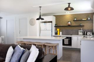 Free night on us this winter at Trifecta House - Mollymook - 3