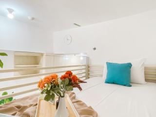 Cozy and Good Studio Sayana Bekasi Apartment By Travelio - 3